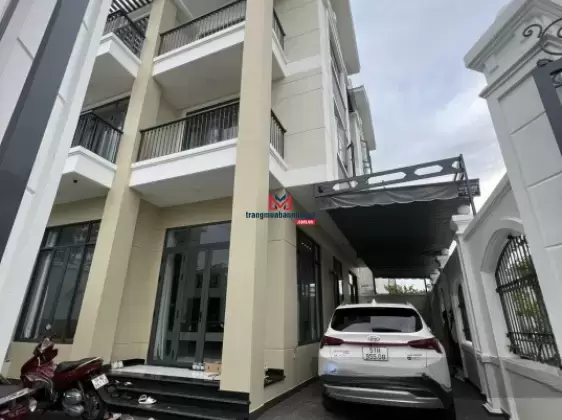 Bán biệt thự hẻm 162 Bình Lợi P13 Bình Thạnh đối diện sông SG Vạn Phúc City