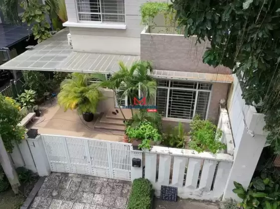 Bán biệt thự Mỹ Hoàng đường Phạm Thái Bường Q7