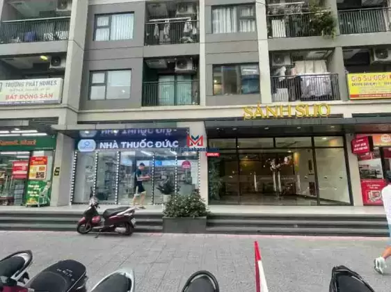 Bán căn shop chân đế - Vị trí ngay cửa sảnh tòa nhà, mặt đường 20m, 6,7 tỷ cho thuê 40tr/tháng