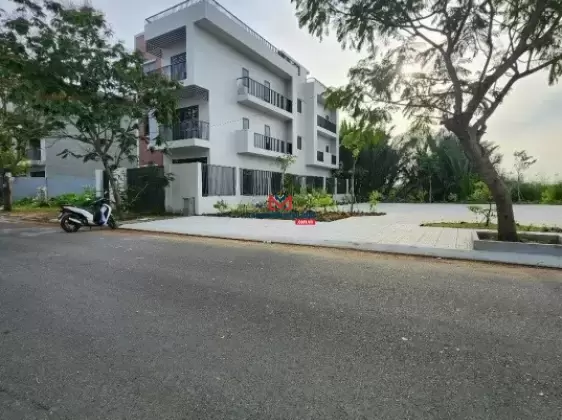 Bán gấp căn biệt thự KDC Lập Phúc Phước Kiển DT 225m2 trệt 2 lầu