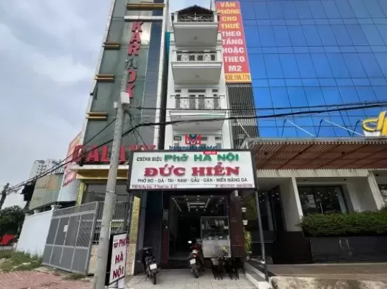 Bán gấp nhà mặt phố tại đường Hà Huy Giáp