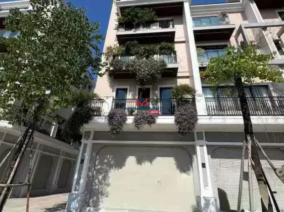 Bán gấp shophouse sẻ khe 140m2, mặt tiền 6m, trước sau công viên, Giá 56 tỷ thiện chí có đàm phán