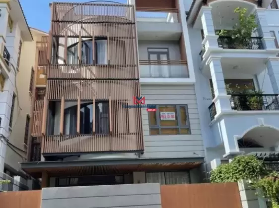 Bán nhà mặt tiền số 2 đường Hoa Đào, Phường 2, Phú Nhuân - 8x18m