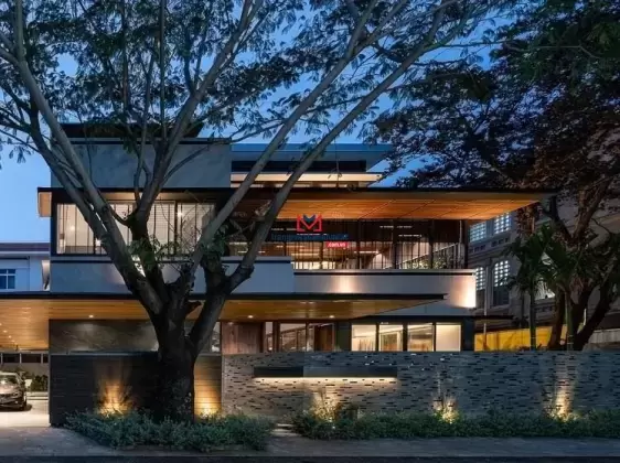 Bán siêu biệt thự hồ bơi VIP 1000m2 chỉ 290 tỷ 3 mặt tiền Nguyễn Văn Hưởng Thảo Điền Quận 2