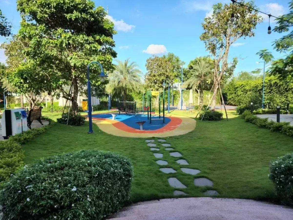 classifieds/2024_12/hot-biet-thu-mat-tien-duong-24m-dien-tich-7x20m2-4.jpg