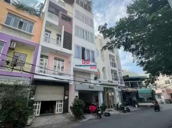 Mặt tiền đường Hoa Sữa, P7, Phú Nhuận