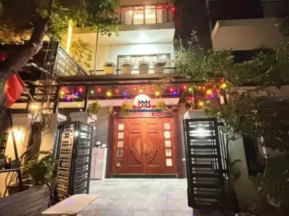 Bán nhà liền kề 82,5m2 tại The Eden Rose