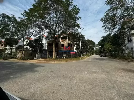 Bán biệt thự lô góc View công viên DT 216,5m2