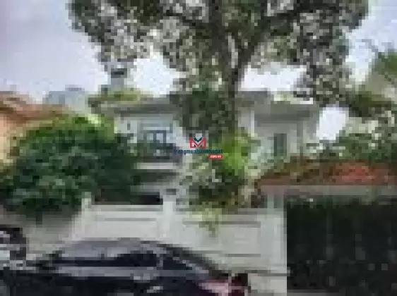 Cần bán biệt thự mặt đường Nguyễn Gia Thiều, Hoàn Kiếm