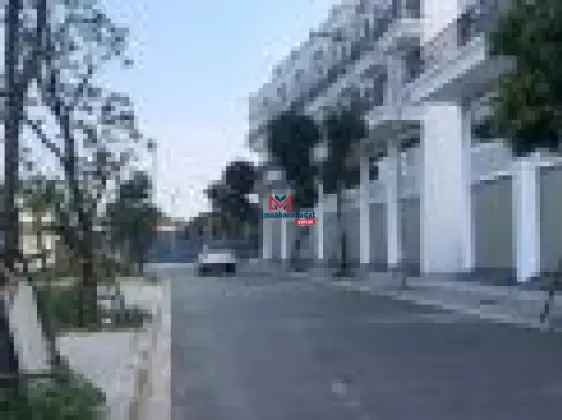 Bán căn biệt thư liền kề 70m2 rẻ nhất khu 319