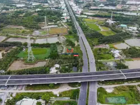 Ra gấp lô đất 1800 m2, mặt tiền biển xã Cần Thạnh, huyện Cần Giờ. Giá 42 tr/m2