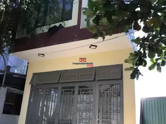 Bán nhà 2 tầng 5 phòng trọ đang cho thuê MT Vùng Trung 11