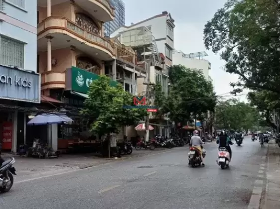 Bán nhà 6 tầng mặt đường Lê Lợi