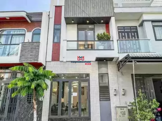 Cần bán gấp nhà đường Lê Văn Sỹ, Quận 3. 52,8m2 - sổ hồng chính chủ