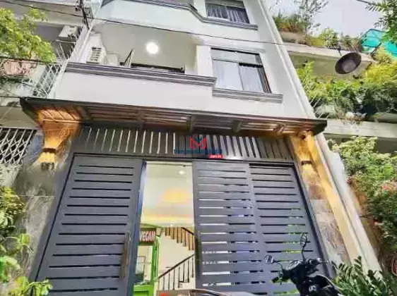 Nguyễn Trãi Quận 1 - P. Nguyễn Cư Trinh - 67,6m2, hẻm ô tô - 1 sẹc - Cách mặt đường 20m