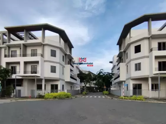 Bán nhà phố 1 trệt 2 lầu, sân thượng siêu hot tại The Pearl Riverside