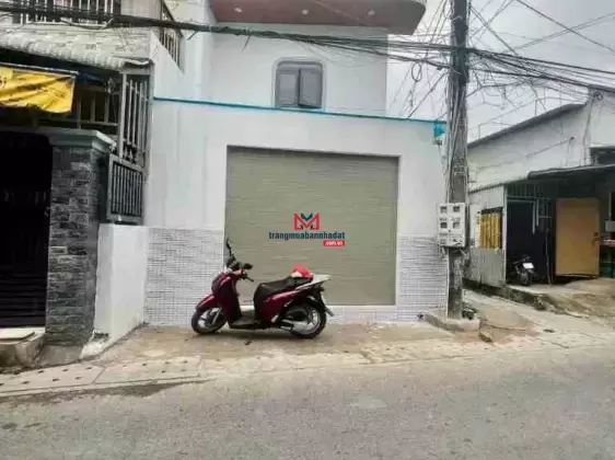 Bán rẻ nhà mới hoàn thiện Dĩ An giáp làng đại học