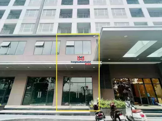 Bán Shophouse khối đế mặt tiền đường chính D1 và kế bên sảnh lễ tân DT 124m2, giá 13 tỷ siêu đẹp