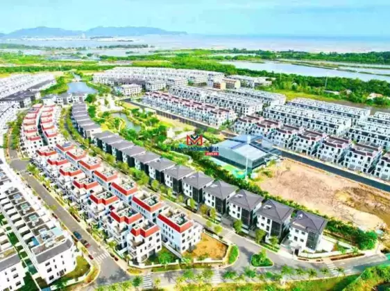 Căn nhà phố liền kề duy nhất 5x17,5 hướng Đông Nam bán giá 5,7 tỷ