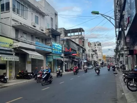 Cần tiền bán gấp nhà mặt tiền đường Trần Quý Cáp