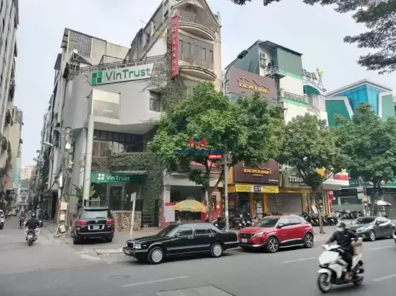 Chính chủ cần bán gấp nhà mặt phố Trung Kính 142m2 x 2 mặt thoáng vỉa hè rộng