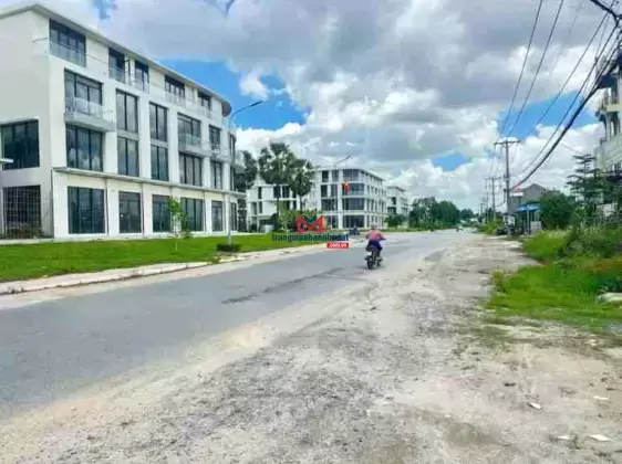 Bán nhanh đất nền biệt thự Bưng Ông Thoàn Quận 9 DT 8x20m, giá 9,760 tỷ, SHR công chứng nhanh