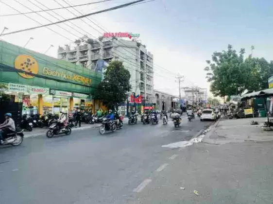 Đất Hoàng Hữu Nam khu dân trí cao - hẻm xe hơi - gần Vinhome Q9 - 56m2 giá dưới 4 tỷ