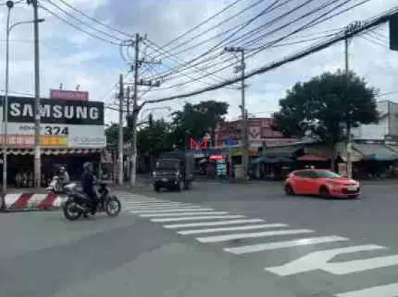 Đất thổ cư gần ngã 4 Hiệp Phước, Long Hậu