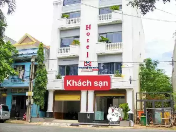Ngộp- Khách sạn 5 tầng- 220m2- 35 phòng- doanh thu 140tr/tháng