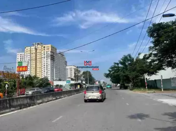 Mặt tiền Liên Phường. Quận 9.