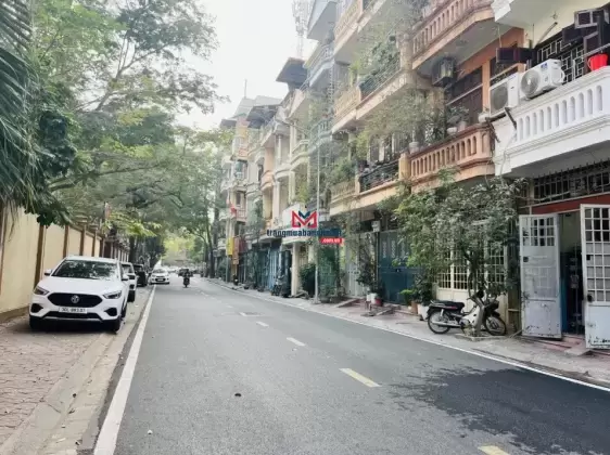 Nhà mặt phố Hoàng Quốc Việt - Hoàng Sâm - 54m2 - 5 tầng