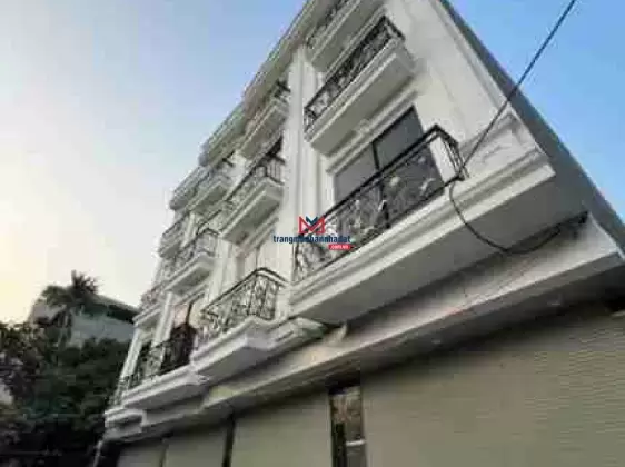 Gấp! Lì xì đầu năm!! Giảm 200tr - Cần bán gấp nhà 4 tầng ngõ rộng, ô tô vào tận nơi- giá chỉ 2,6xT