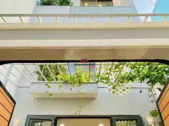 Chốt hạ nhà Tạ Quang Bửu, Q8. DT 38m2 xây 3 lầu. Đang có hợp đồng thuê 9 triệu