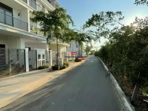 Bán nhà phố liền kề La Vida Residences, 4,9 tỷ, 80m2