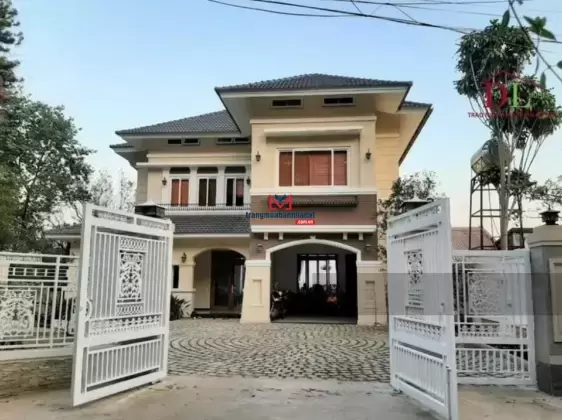 Bên hông Dinh II Bảo Đại, biệt thự nghỉ dưỡng đường Khởi Nghĩa Bắc Sơn