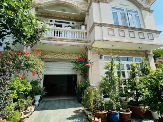 Biệt thư 222m2 thổ cư ngay Phạm văn Thuận