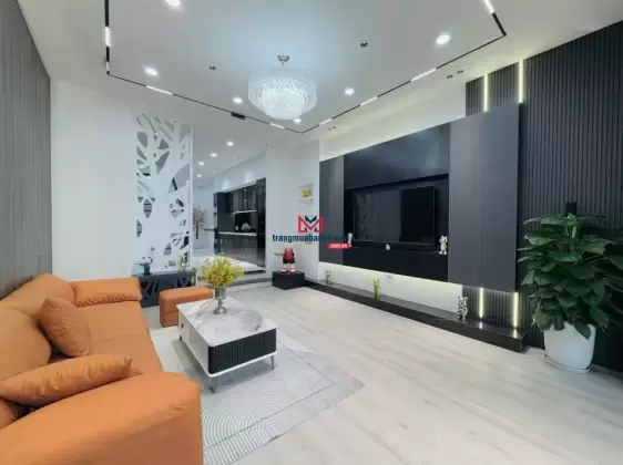 Bán nhà 3 tầng full nội thất mặt tiền đường Hòa Minh 1