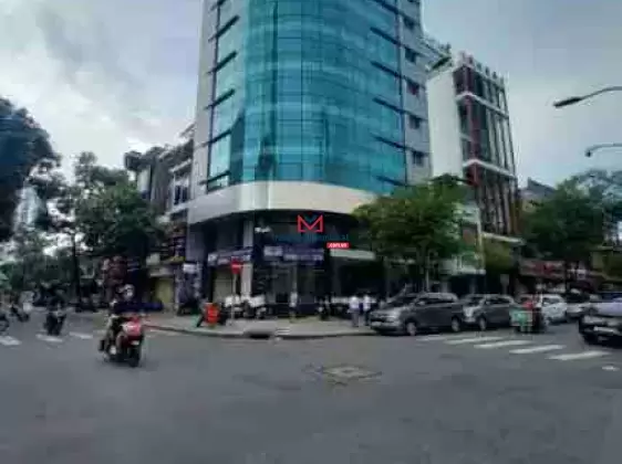 Bán tòa building góc 2 MT Nguyễn Trãi, Q. 1 - 15 x 35m-2 hầm 10 tầng-HĐT: 1 tỷ/tháng - Giá: 350 tỷ