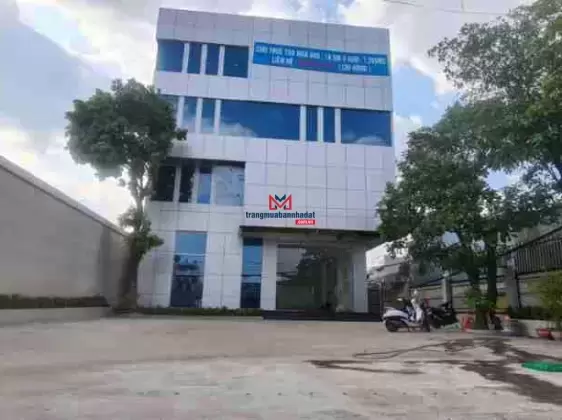 Bán toà nhà góc 2MT đường 3 Tháng 2 - 15 x 33m - hầm + 3 lầu - HĐT: 500 triệu/tháng - giá: 140 tỷ