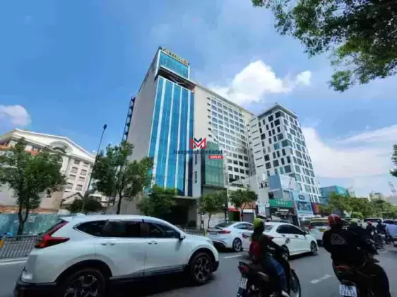 Chuyển nhượng tòa nhà MT Trần Hưng Đạo, P.PNL, Q1. DT 20x20m, hầm, 9 tầng, HĐT 1 tỷ/th, giá 220 tỷ