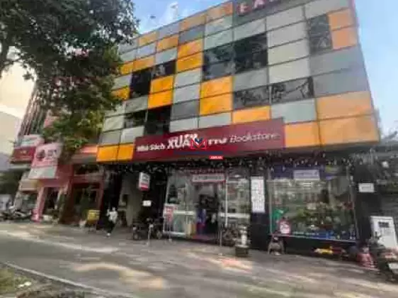 Bán tòa siêu rẻ nhà MT Trần Hưng Đạo, quận 1(16x30 m) 5 tầng. HĐT: 600 triệu. Giá: 165 tỷ