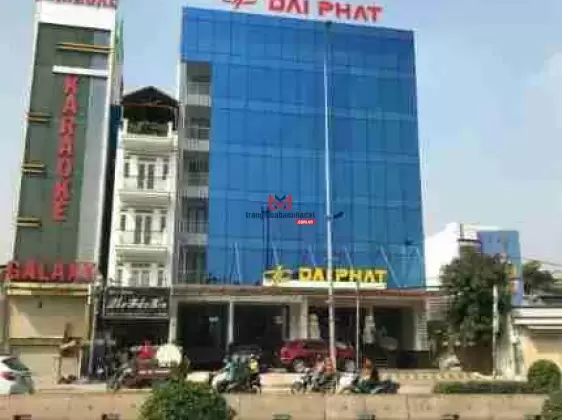 Bán Tòa Nhà Văn Phòng Mặt Tiền Hà Huy Giáp 7 Tầng, 450m2/tầng, có sẵn hợp đồng thuê 350tr/tháng.