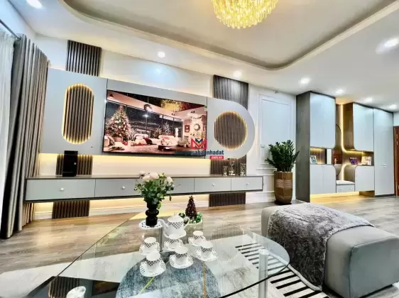 Bán căn hộ chung cư Golden Palace - Mễ Trì, 60 triệu/m2, 117.6m2 (3N - 2VS)