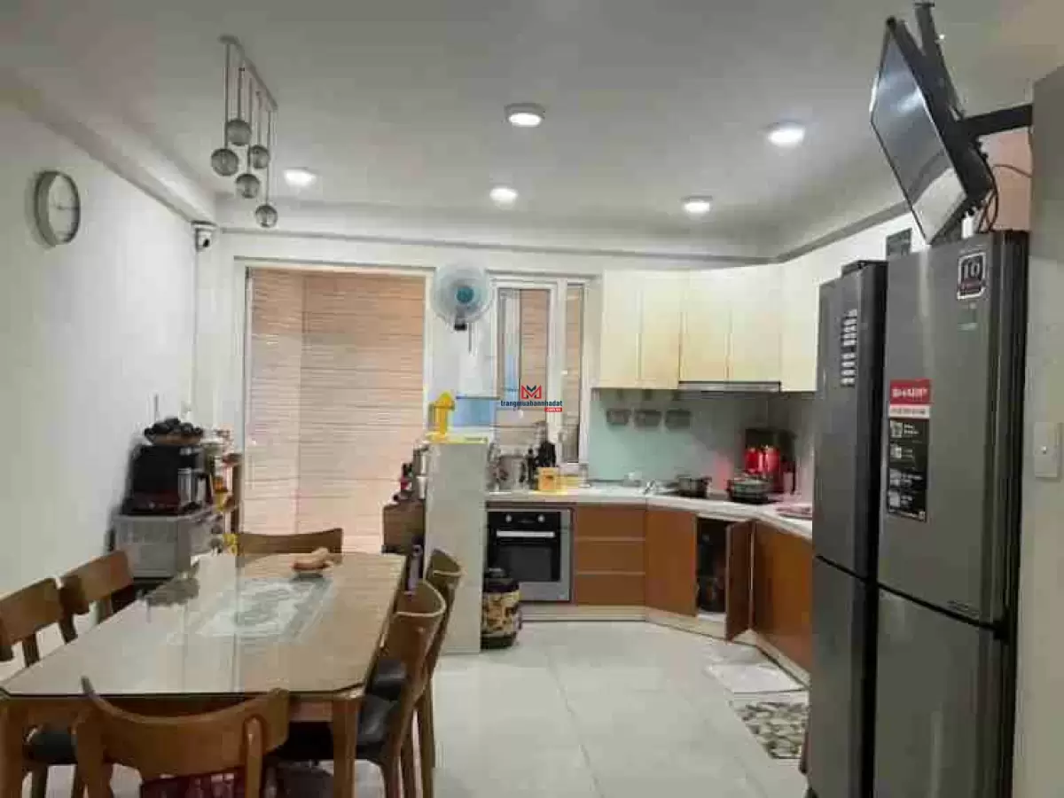 classifieds/2025_02/tuan_3/ban-nha-hxh-tret-3-lau-binh-thuong-giap-phu-nhuan5.jpg