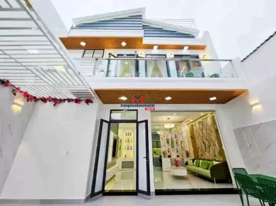 Nhà phố cực đẹp và rộng đầy đủ nội thất sang trọng đường Phạm Hữu Lầu Quận 7 - giá 8.9 tỷ, 8x14m