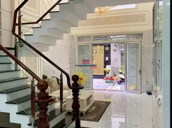 Bán Nhà Mặt Phố Cao Cấp Mới 100% Tại Quận Bình Tân