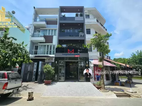 Bán nhà Quận 7 | sang xịn mịn với căn nhà phố hiện đại full nội thất cao cấp