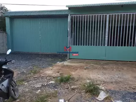 Bán đất tại Bến Lức, Long An – 2000m² đất nở hậu, có nhà xưởng, giá tốt chỉ 13,5 tỷ