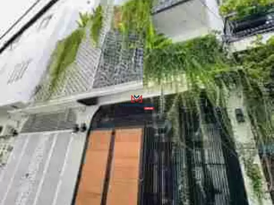 Xoay tiền bán nhà đẹp đường Nguyễn Đình Chính, Phú Nhuận. DT: 5.4m x 16m. Sổ riêng