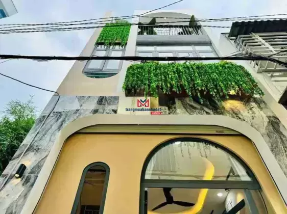 Ngộp vốn cần bán nhà Phùng Văn Cung, Phú Nhuận. 70m2. 3tầng. Sổ hồng riêng CC trong ngày